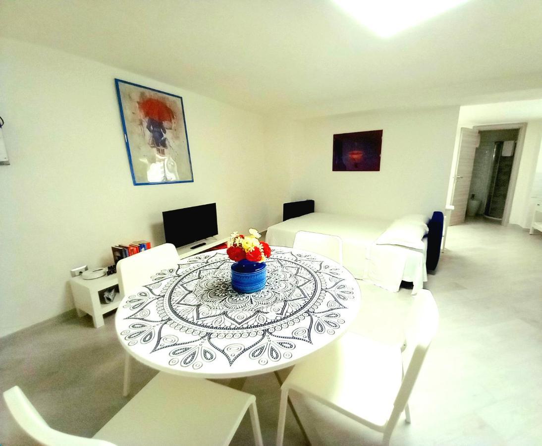 Apartamento Ombrellorosso Cagliari Exterior foto
